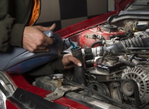 Tre vanliga orsaker till att motorn överhettas och hur man förhindrar dem 