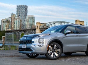 2026 Mitsubishi Outlander Review:Plysch, praktisk trerads SUV för stadsfamiljer 