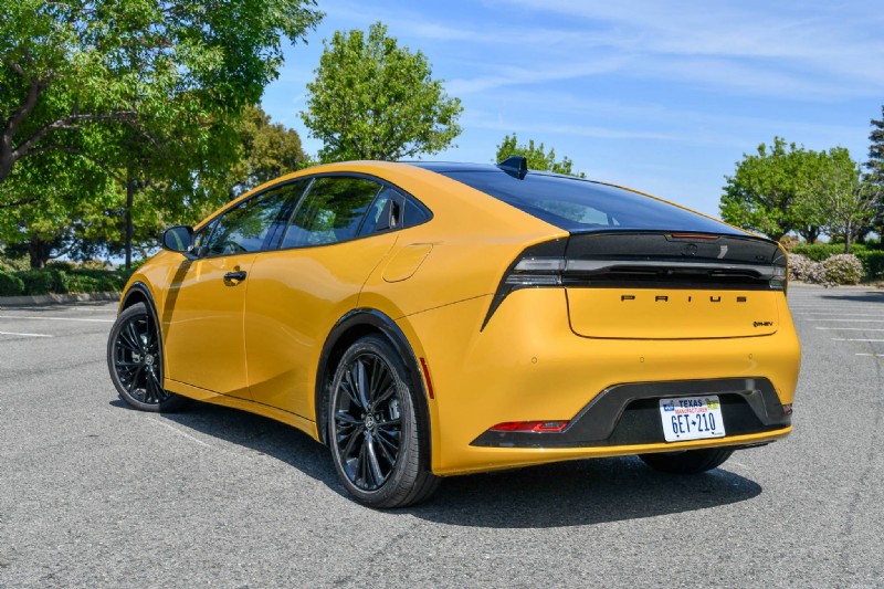 Toyota introducerar 2026 Prius:fräsch design, färgalternativ och oöverträffad bränsleeffektivitet 