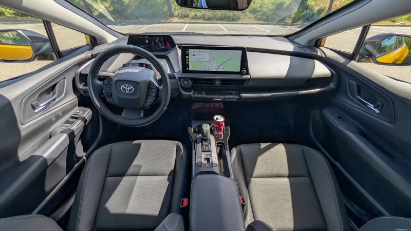 Toyota introducerar 2026 Prius:fräsch design, färgalternativ och oöverträffad bränsleeffektivitet 