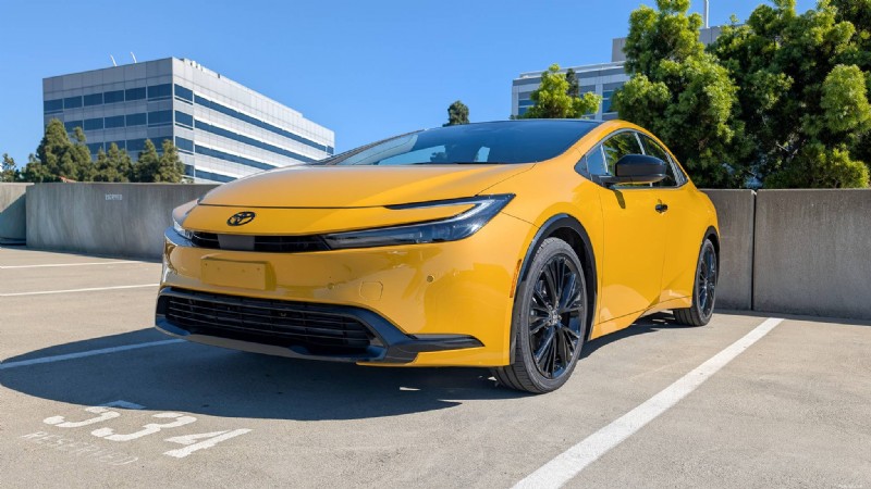 Toyota introducerar 2026 Prius:fräsch design, färgalternativ och oöverträffad bränsleeffektivitet 