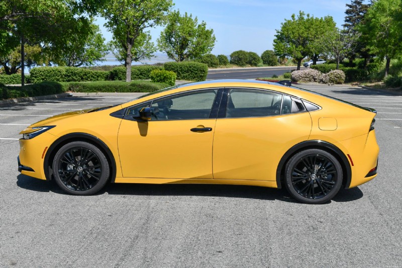 Toyota introducerar 2026 Prius:fräsch design, färgalternativ och oöverträffad bränsleeffektivitet 