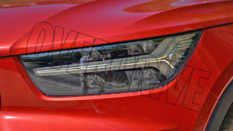 2022 Volvo XC40 Recharge Standard – Exteriöröversikt 