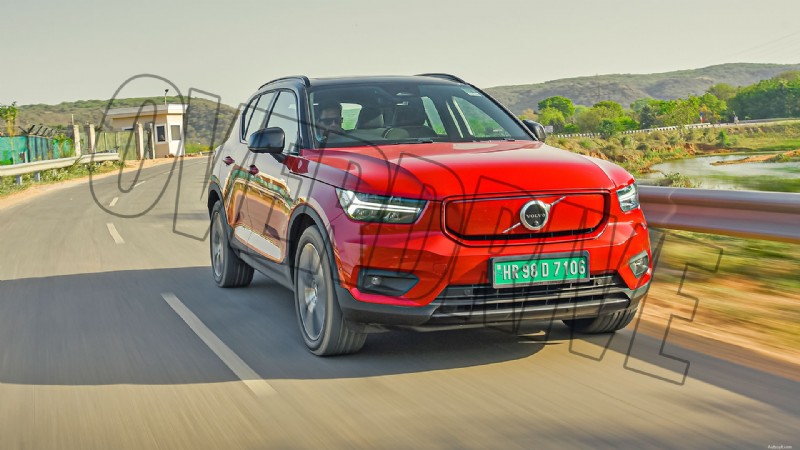 2022 Volvo XC40 Recharge Standard – Exteriöröversikt 