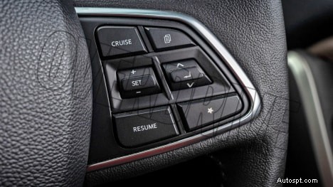 Mahindra Scorpio‑N 2022 Z8L Bensin MT:6-växlad, 6-sitsig interiör – fullständiga specifikationer och höjdpunkter 