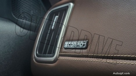 Mahindra Scorpio‑N 2022 Z8L Bensin MT:6-växlad, 6-sitsig interiör – fullständiga specifikationer och höjdpunkter 