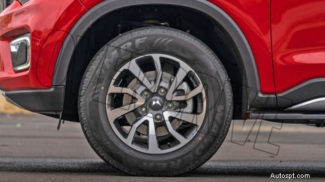 Mahindra Scorpio-N 2022 Z8L bensin – 6-växlad manuell, elegant exteriör 