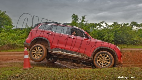Mahindra Scorpio-N 2022 Z8L bensin – 6-växlad manuell, elegant exteriör 
