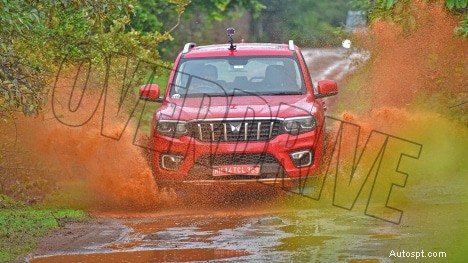 Mahindra Scorpio-N 2022 Z8L bensin – 6-växlad manuell, elegant exteriör 