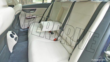 2022 Mercedes-Benz C-klass C200 interiör – lyx, komfort och banbrytande design 