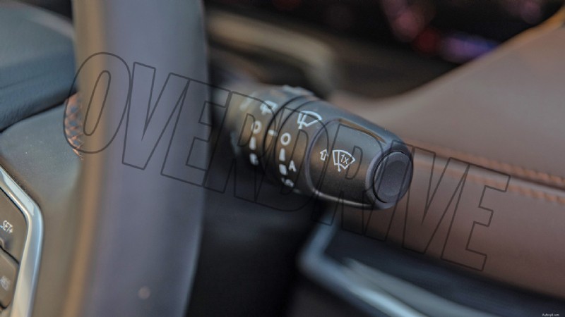 Inuti 2022 Jeep Meridian Limited:Lyxfunktioner och komfort 