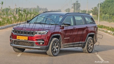 Utforska Jeep Meridian 2022 Limited Exterior – Premium Design &Robust Performance 