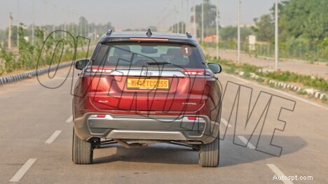 Utforska Jeep Meridian 2022 Limited Exterior – Premium Design &Robust Performance 