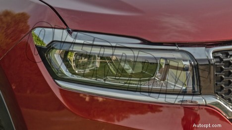 Utforska Jeep Meridian 2022 Limited Exterior – Premium Design &Robust Performance 