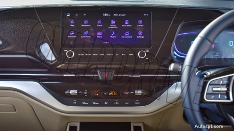 2022 Kia Carens Luxury Plus – 7-sitsig, 1,5 liters motor, 6-växlad automatisk interiör 