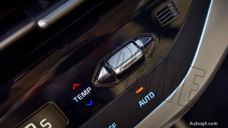 2022 Kia Carens Luxury Plus – 7-sitsig, 1,5 liters motor, 6-växlad automatisk interiör 