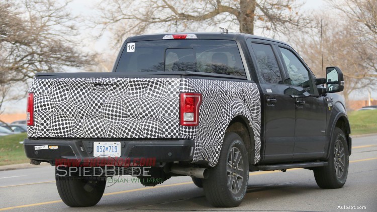 Ford F-150 Prototyp drivs av en Land Rover Turbo-Diesel V6-motor 