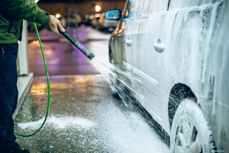Uppnå konsekvent tjockt snöskum för biltvättar:En beprövad guide 