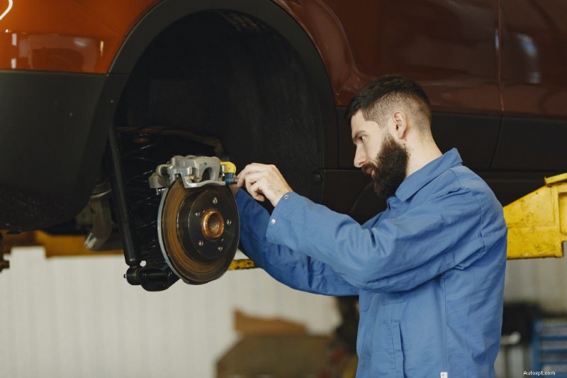 Top Brake &Rotor Care:Proffstips från C&S Auto Repair 