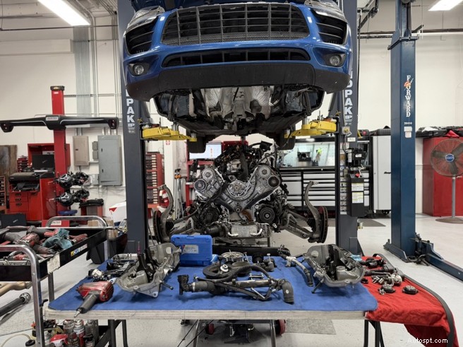 Smart Fix vs Good Fix:Att välja rätt reparation för Porsche Timing Cover-läckor 