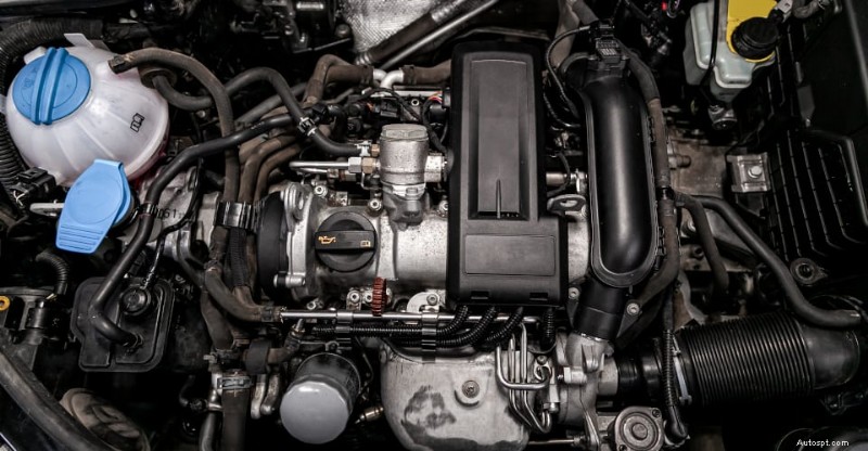 Förstå hydrolåsta motorer:orsaker, symtom och reparationslösningar 
