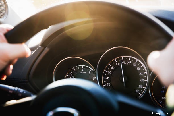 Rev Matching Explained:Why It Matters for Manual Car Performance 