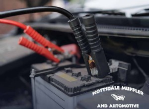 5 Tydliga varningsskyltar Din bilbatteri behöver bytas 