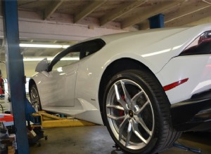 Upptäck Ottos European Coach Werks:Premium Care för Rolls-Royce, Bentley, Lamborghini och mer 