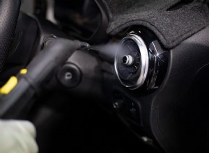 Steg-för-steg-guide för att rengöra din bils AC-filter hemma 