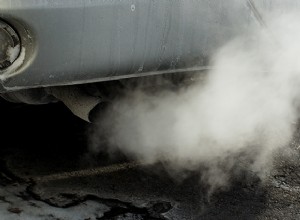 Varning för bilunderhåll:Känn igen nyckelvarningsskyltar och skydda ditt fordon 