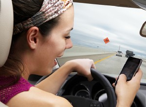Filma medan du kör:The Growing Social Media Danger Threatening Road Safety 