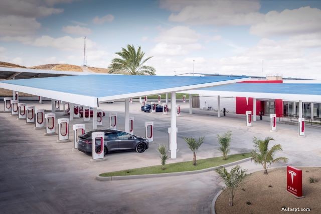 Köpa en Tesla? Viktiga insikter som alla potentiella ägare bör känna till 