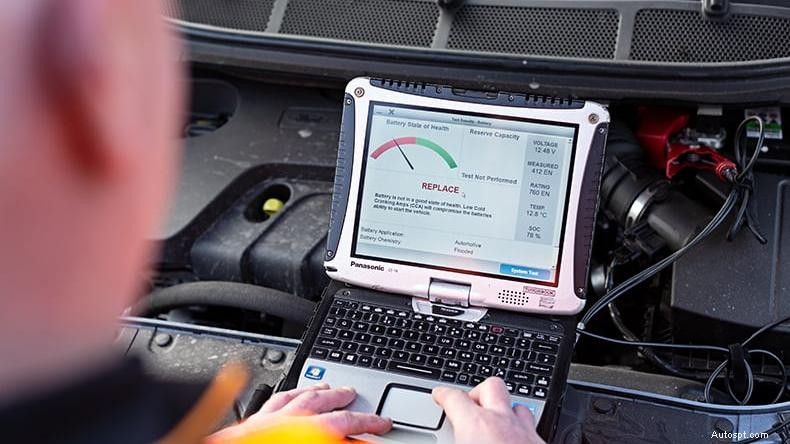 Steg-för-steg-guide för att diagnostisera och fixa ett platt bilbatteri 