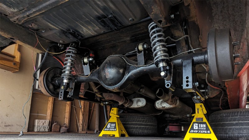 Förvandla en 1969 Dodge Charger:Framgångsrik Heidts 4-länks uppgradering av bakfjädring 