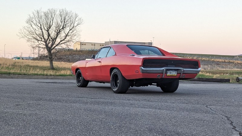 Förvandla en 1969 Dodge Charger:Framgångsrik Heidts 4-länks uppgradering av bakfjädring 