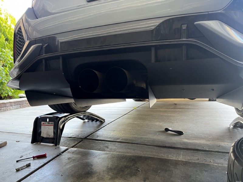 Revving Up My 2019 Honda Civic Type R:Förbättra hastigheten med Downforce-modifieringar 