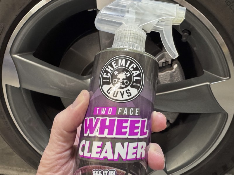 Chemical Guys Megalodon Towel &Two-Face Wheel Cleaner:Expertrecension och resultat 