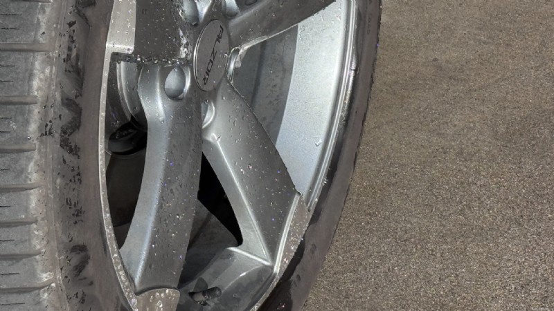 Chemical Guys Megalodon Towel &Two-Face Wheel Cleaner:Expertrecension och resultat 