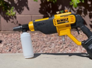 DeWalt 20V MAX Cordless Power Cleaner Review:550 PSI för fläckfri rengöring 