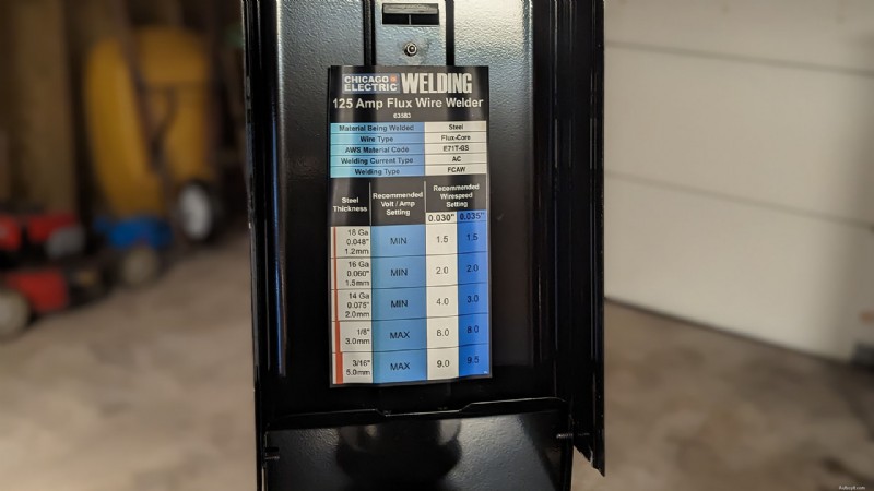 Harbor Freight Chicago Electric Flux-Core Welder:En smart investering för DIY-svetsare 