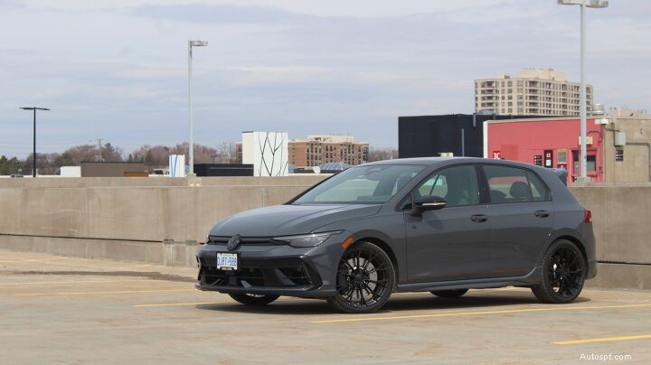 2026 Volkswagen Golf R recension:En raffinerad Hot Hatch med mogen prestanda 
