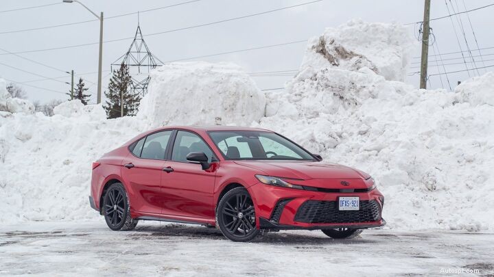 Hybrid Sedan Showdown:Toyota Camry, Honda Accord och Hyundai Sonata jämfört 
