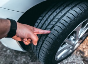 Ogiltigförklarar slitna däck din försäkring? Förstå täckning och policyregler 